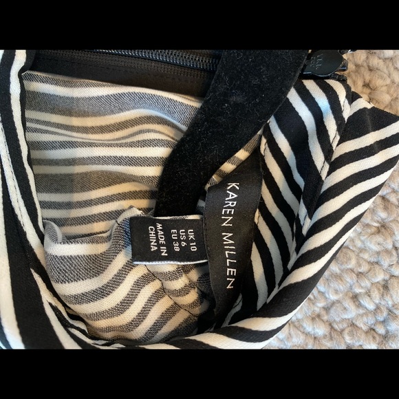 Karen Mullen Assymetrical sleeveless top - Picture 4 of 4